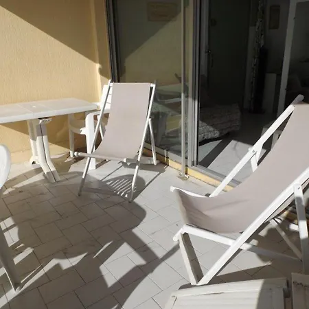 Apartment Studio Cabine Cosy, 4 Couchages, Acces Plage Direct, Parking, Proche Commerces - Fr-1-423-206 *